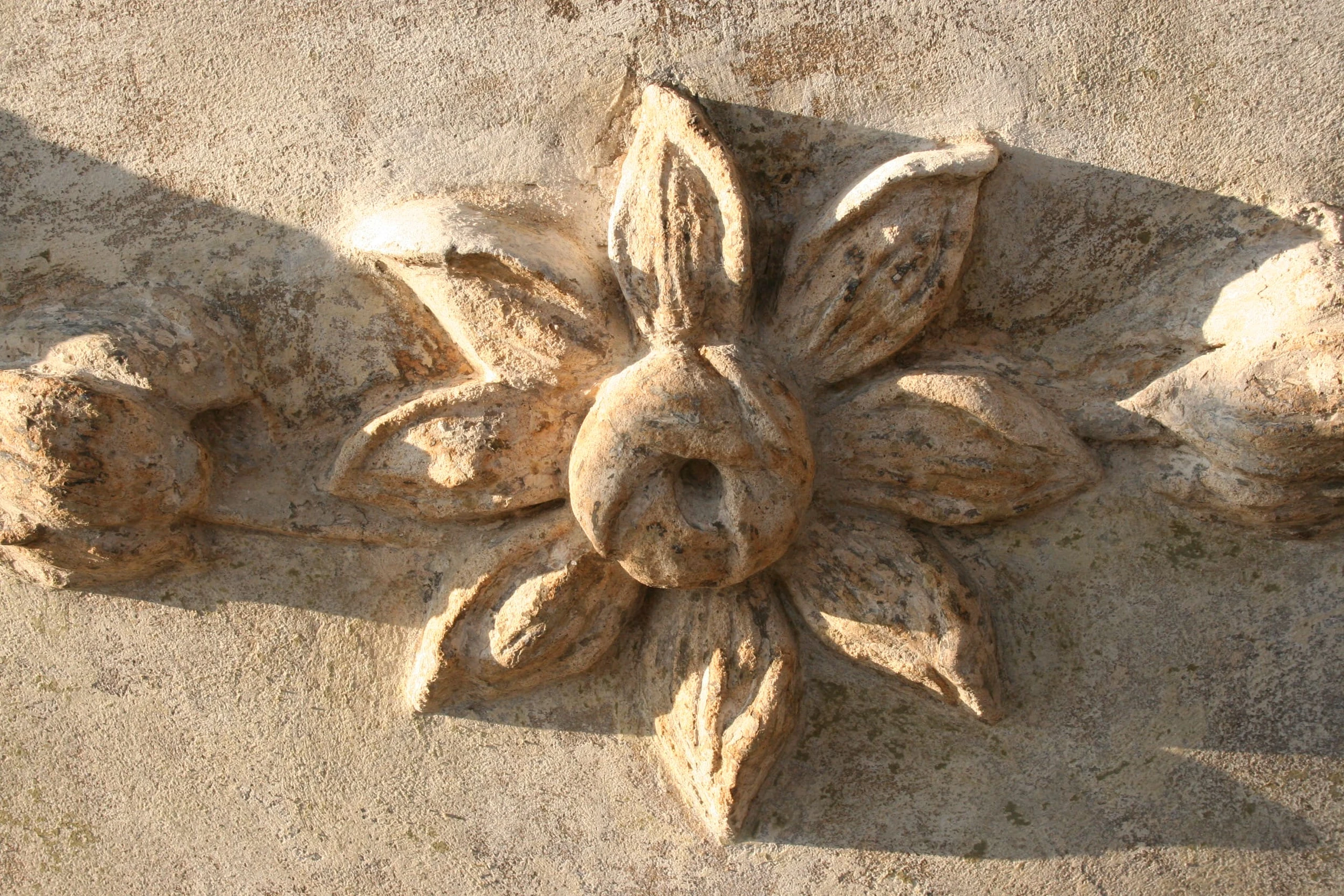 PÉČE O HISTORICKÉ PAMÁTKY, RESTAUROVÁNÍ PAMÁTEK A SLAVONICKÉ PODZEMÍ