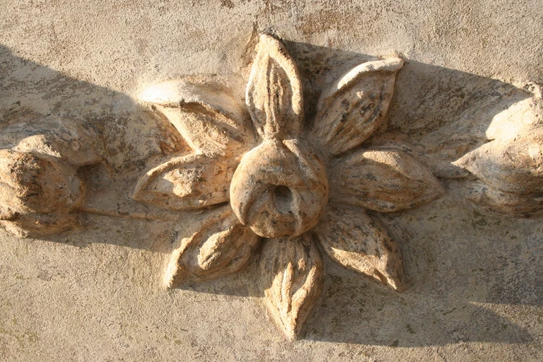 PÉČE O HISTORICKÉ PAMÁTKY, RESTAUROVÁNÍ PAMÁTEK A SLAVONICKÉ PODZEMÍ